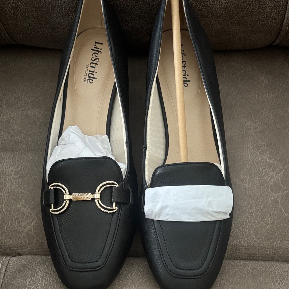 NEW BEAUTIFUL LIFE STRIDE BLACK SHOES SZ 10